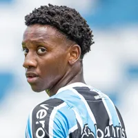 Com Gabriel Mec e Cuéllar titulares, Luís Castro define Grêmio contra o São José