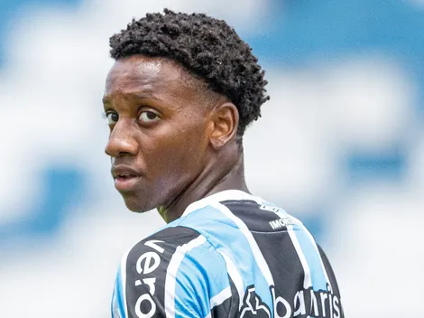 Com Gabriel Mec e Cuéllar titulares, Luís Castro define Grêmio contra o São José