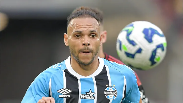 Braithwaite jogador do Gremio durante partida contra o Flamengo no estadio Maracana pelo campeonato Brasileiro A 2025. Foto: Thiago Ribeiro/AGIF