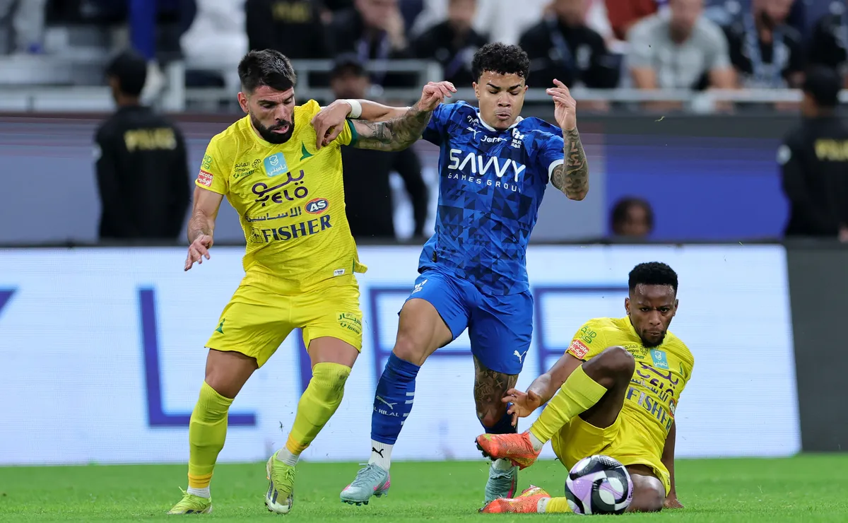 Corinthians acelera negociações e revela acerto por empréstimo de Kaio César com Al-Hilal