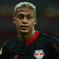 Contratação de Vitinho pelo Santos é descartada por Mattos