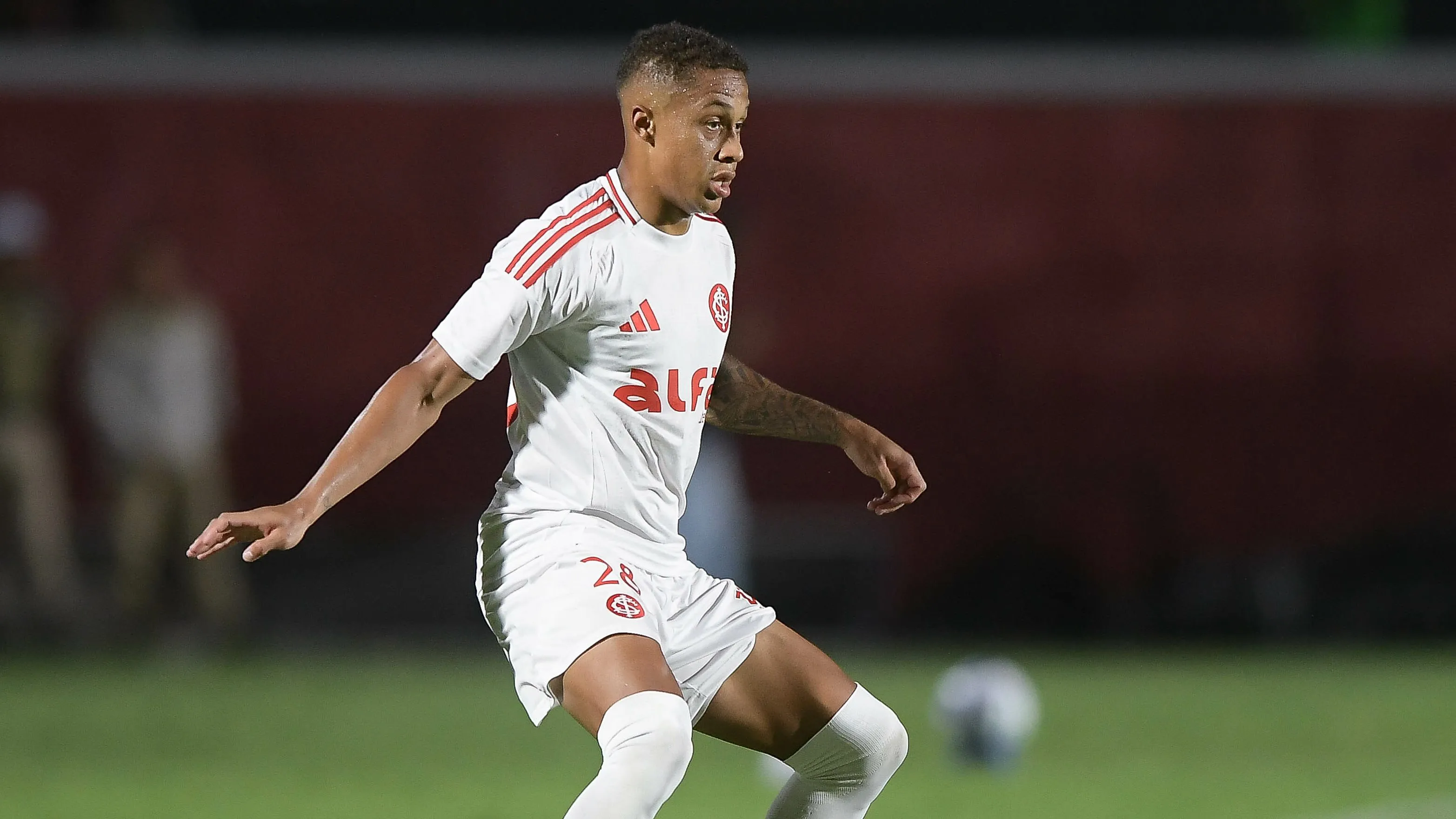 Vitinho no Internacional. Foto: Jhony Pinho/AGIF