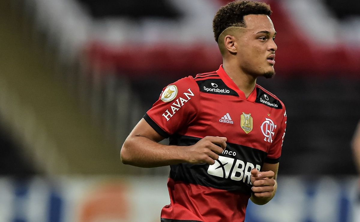 Flamengo supera gigantes europeus e vira referência mundial na formação de talentos