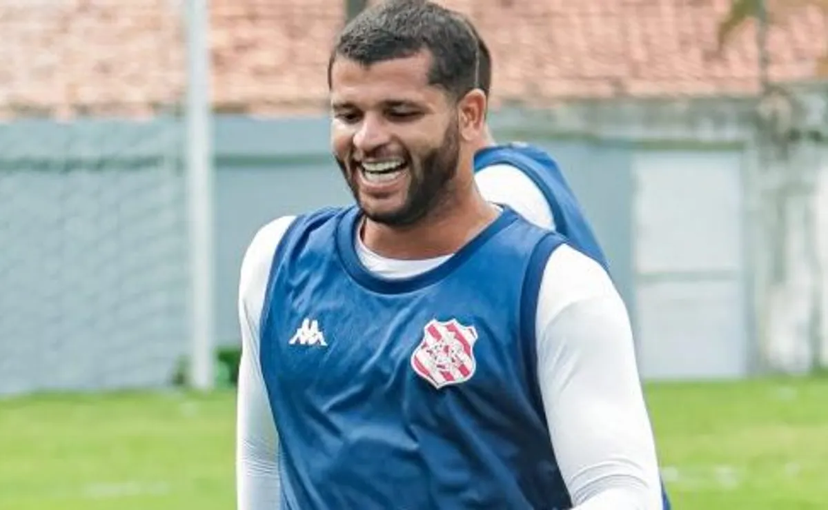 PK desafia Flamengo e revela estratégia do Bangu: Estamos prontos para o Carioca