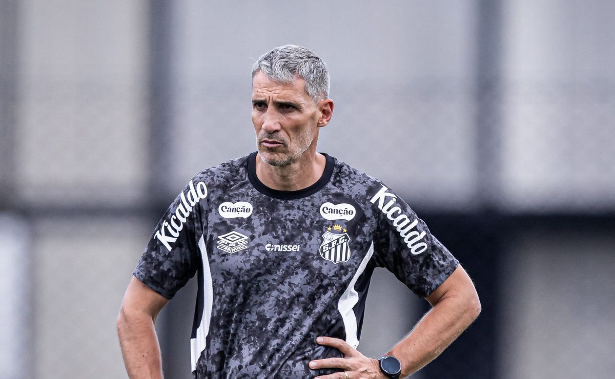 Santos defende invencibilidade contra o Palmeiras na Arena Barueri e Vojvoda tem missão inédita