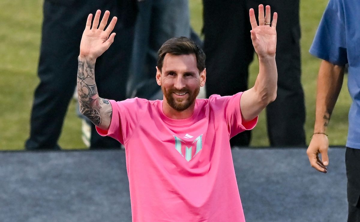 Messi recusou proposta astronômica do Al-Ittihad, e presidente deixa portas abertas para contrato vitalício