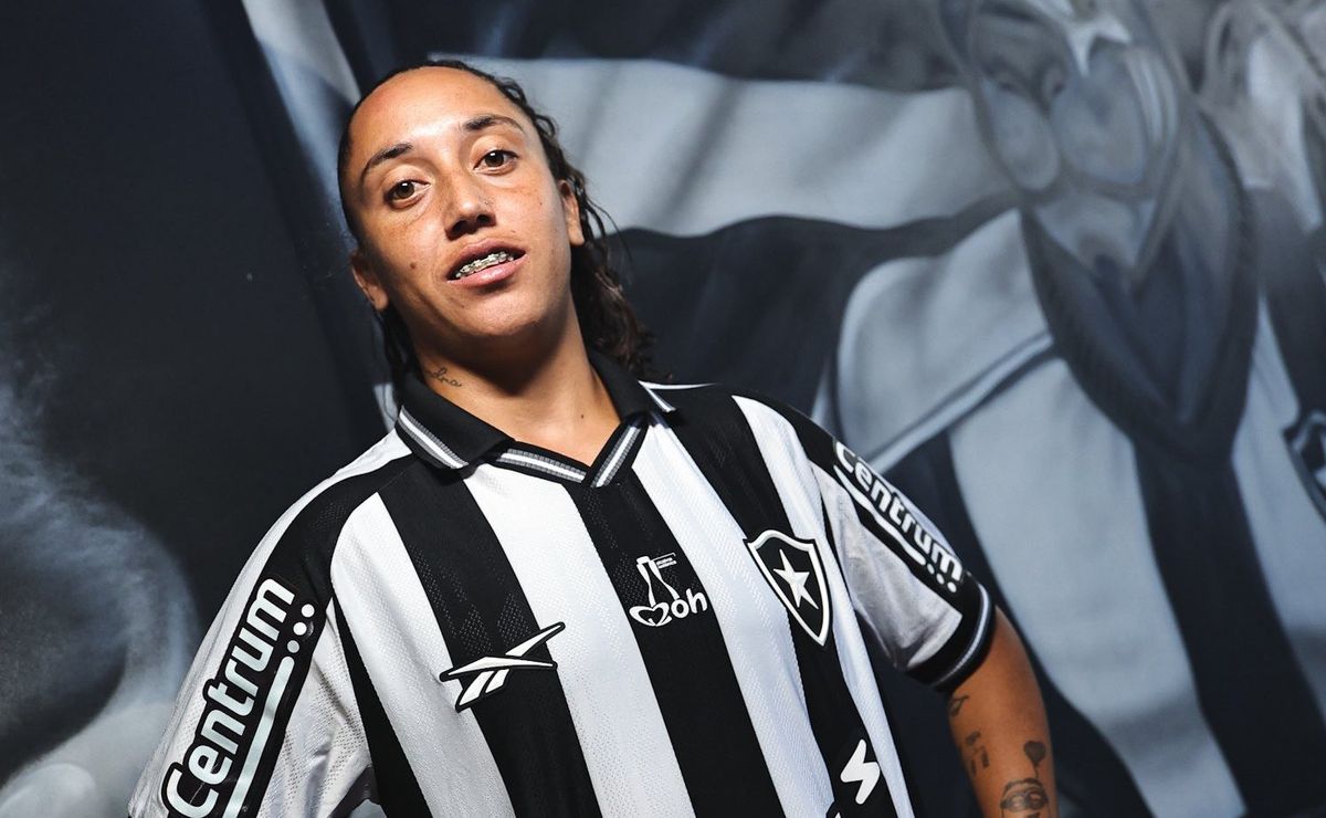 Botafogo anuncia contratação de atacante Shashá, ex-Grêmio, como primeiro reforço para 2026