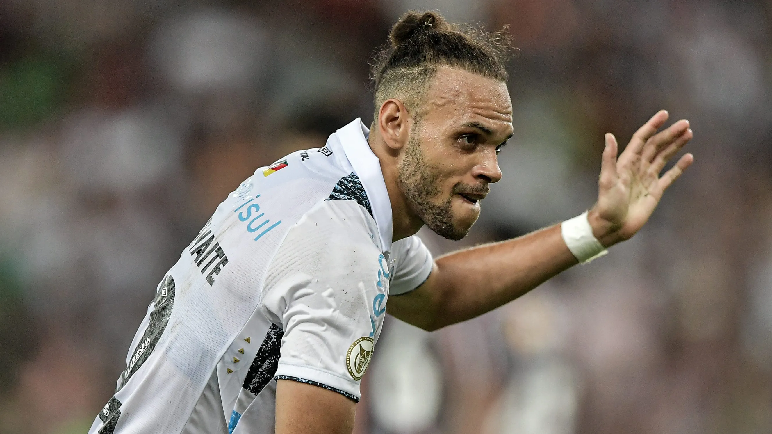 Braithwaite - Foto: Thiago Ribeiro/AGIF.