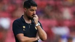 António Oliveira aciona o Corinthians na Justiça por dívida não quitada — Foto Marlon CostaAGIF