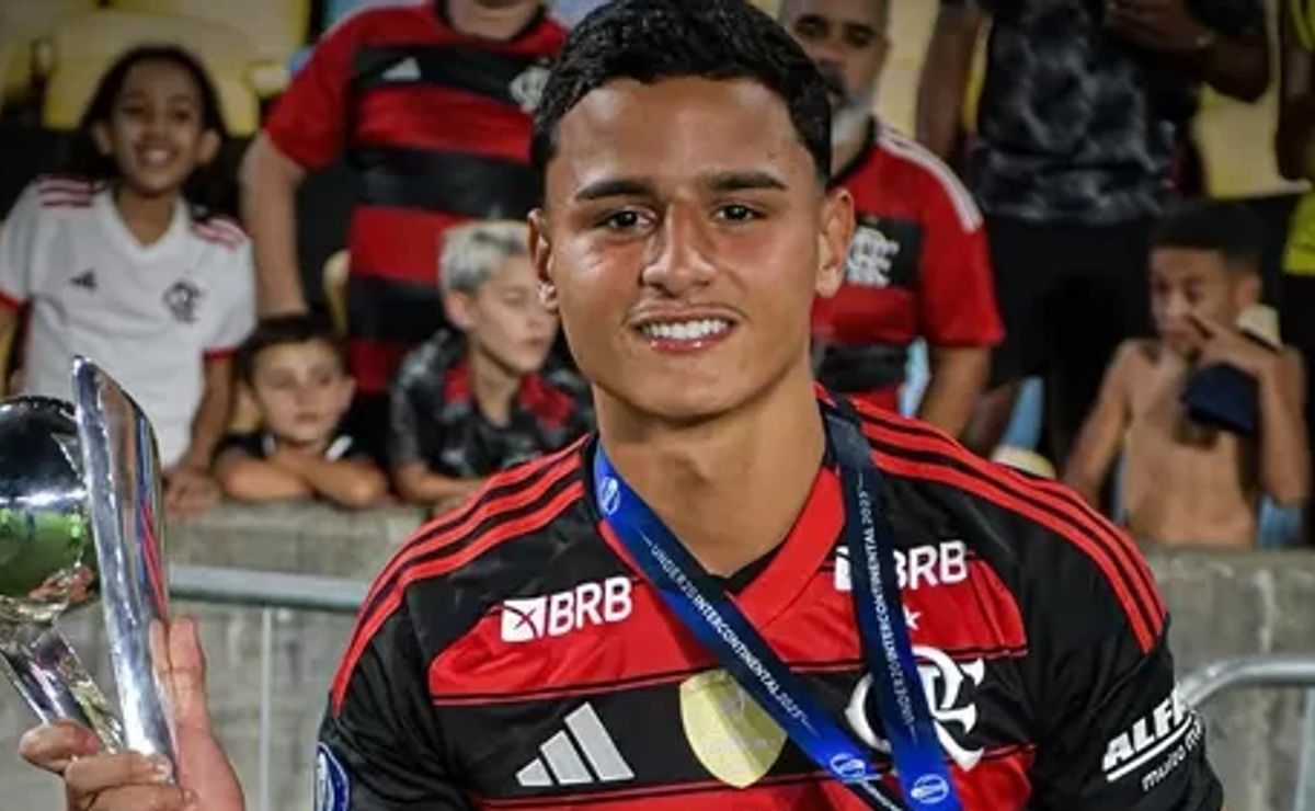 De olho no futuro, Kaio Nóbrega vibra com chances no Flamengo antes do duelo com o Bangu