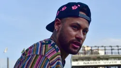 Neymar não vai jogar o clássico.