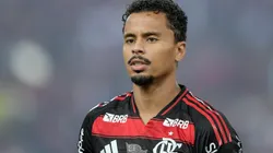 Volante tem o futuro incerto - Foto: Thiago Ribeiro/AGIF.