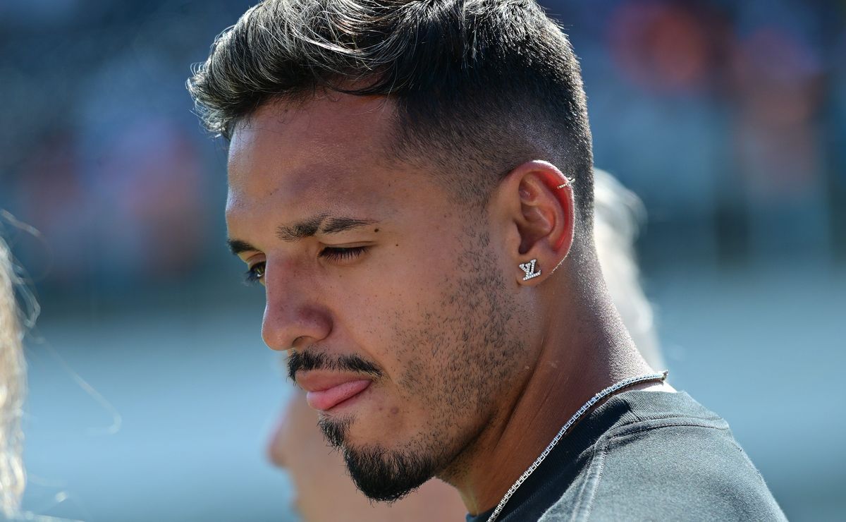 Gabriel Menino acaba de ser incluído no BID da CBF, e está disponível para atuar contra o Palmeiras