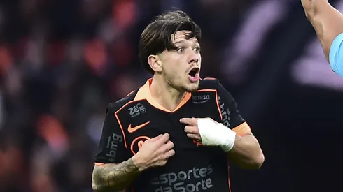 Rodrigo Garro, meia-atacante do Corinthians em partida pelo campeonato brasileiro (Foto: Mauro Horita/Getty Images)