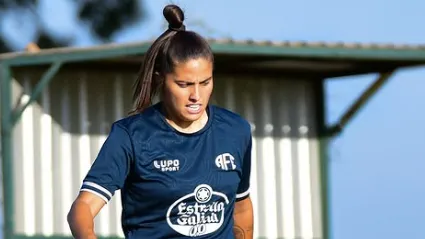 Caty em treino pela Ferroviária