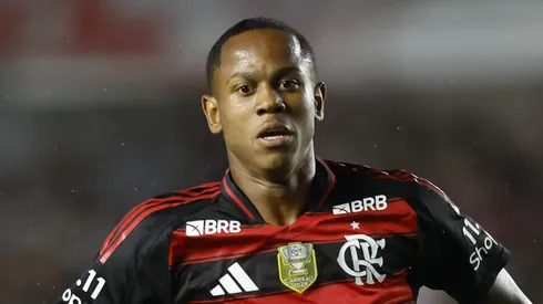 Wallace Yan, volante do Flamengo em partida pelo campeonato carioca (Foto: Miguel Schincariol/Getty Images)