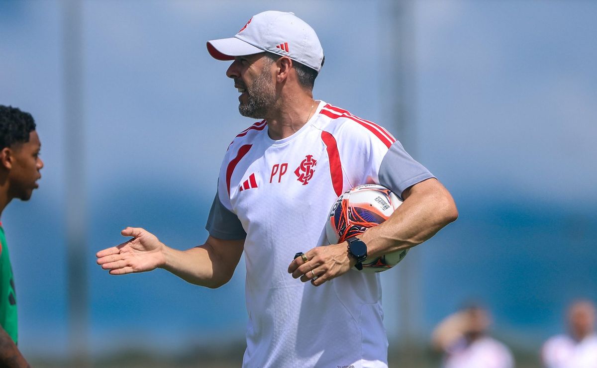 Mudança de planos no Inter: Pezzolano assume já contra o Monsoon e terá novidades inesperadas na lista