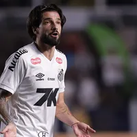 Lautaro Díaz vira alvo da torcida no Palmeiras x Santos