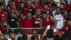 RJ - RIO DE JANEIRO - 28/05/2025 - COPA LIBERTADORES 2025, FLAMENGO X DEPORTIVO TACHIRA - Joao Gomes ex-jogador do Flamengo na arquibancada antes da partida contra o Deportivo Tachira no estadio Maracana pelo campeonato Copa Libertadores 2025. Foto: Jorge Rodrigues/AGIF