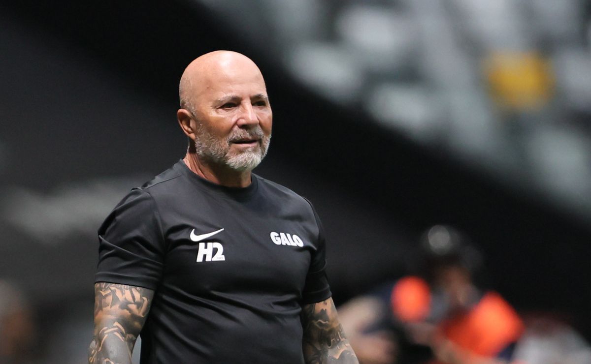 Jorge Sampaoli conduz Atlético-MG ao empate mesmo com desvantagem numérica no Mineiro 