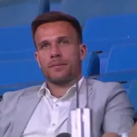 Arthur é flagrado em tom de desaprovação após 1T de Grêmio x São José
