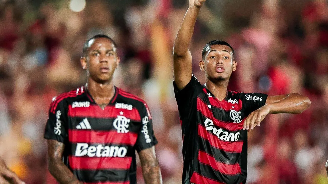 Wallace em ação no jogo de ontem. Foto: Gilvan de Souza