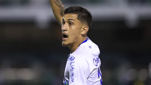 Felipe Silva, do Avaí. Foto: Marcello Zambrana/AGIF