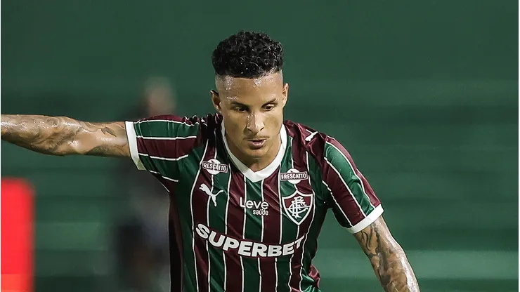 Arana contribuiu com uma assistências no jogo