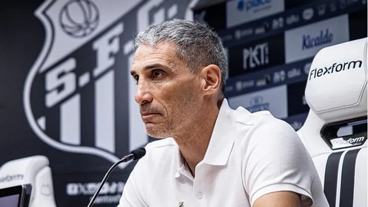 Vojvoda no Santos. Fotos: Raul Baretta/ Santos FC.