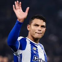 Thiago Silva é elogiado por imprensa portuguesa em estreia pelo Porto