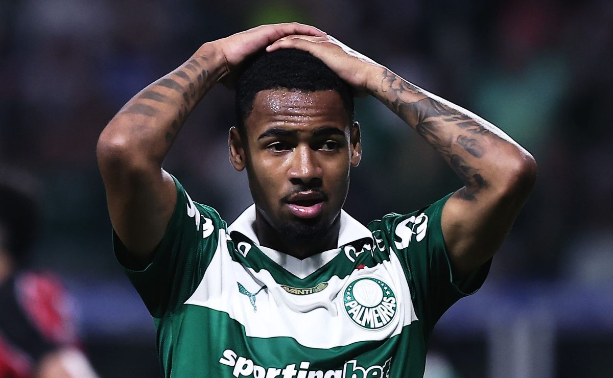 Napoli-ITA aumenta proposta ao Palmeiras por Allan após negativa inicial e aceita pagar R$ 221 milhões