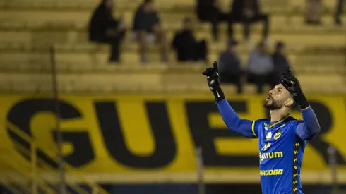 Após estreia dominante no Paulistão, Alex Alves projeta duelo contra o São Paulo — Foto Anderson RomãoAGIF