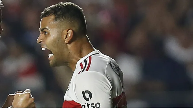 Alisson pode reforçar o Timão no mercado da bola.