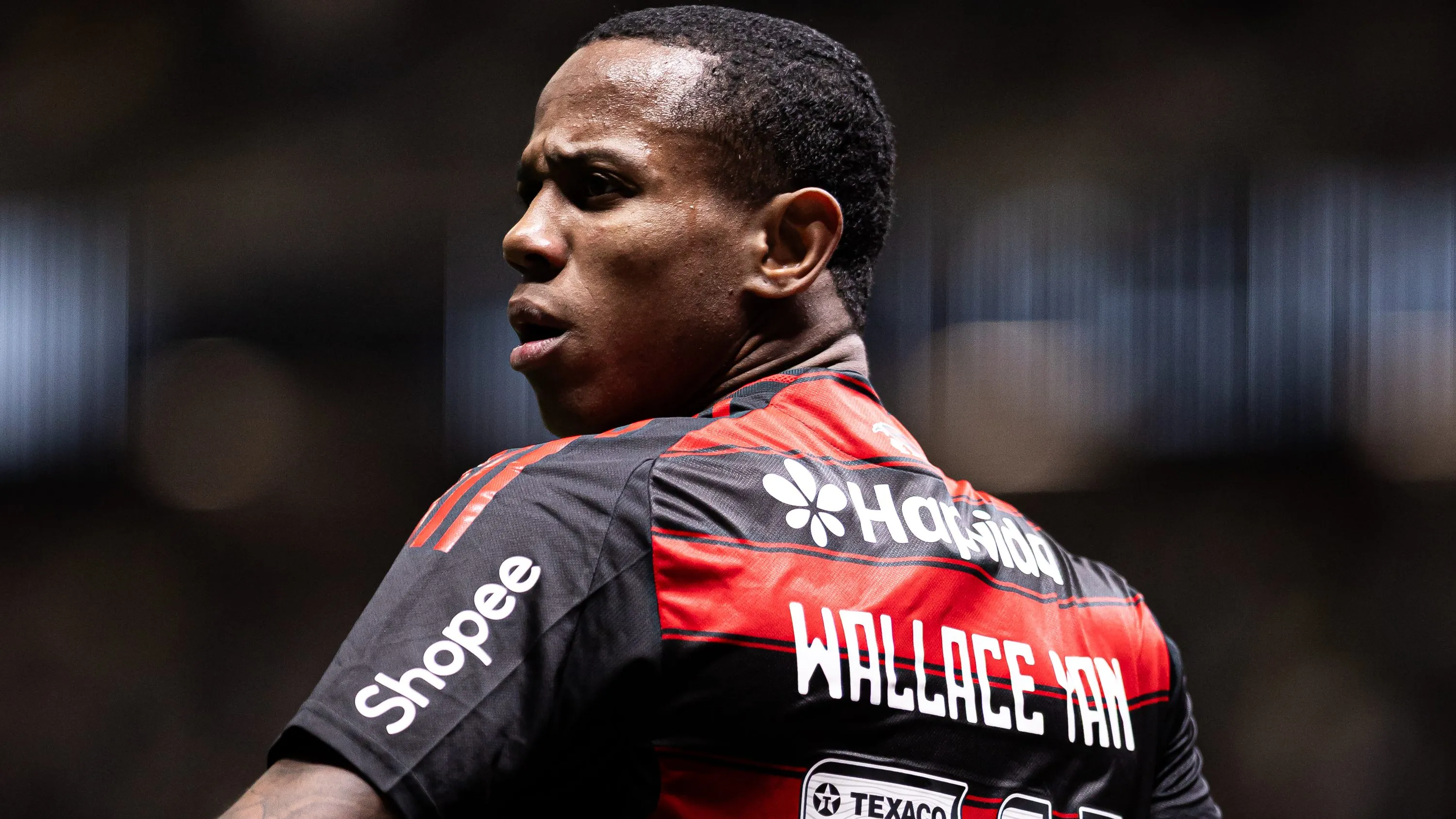 MG – BELO HORIZONTE – 06/08/2025 – COPA DO BRASIL 2025, ATLETICO-MG X FLAMENGO – Wallace Yan jogador do Flamengo durante partida contra o Atletico-MG no estadio Arena MRV pelo campeonato Copa Do Brasil 2025. Foto: Mateus Dutra/AGIF