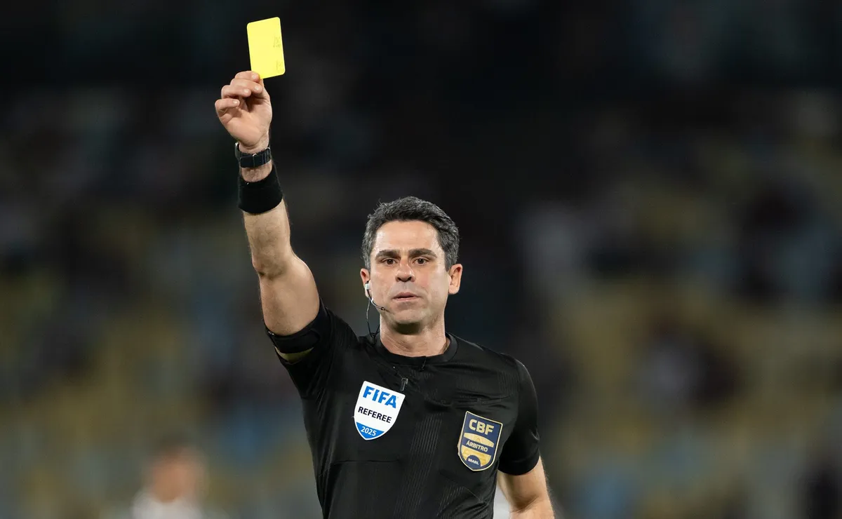 Corinthians contestará decisões de Flávio Rodrigues, que acumula retrospecto negativo em campo