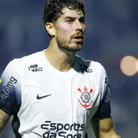 Torcida do Corinthians detona atuação de Pedro Raul contra o Bragantino