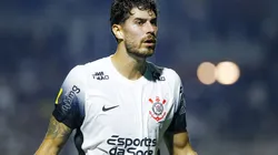 Pedro Raul, jogador do Corinthians durante partida contra o Portuguesa no estadio Pacaembu pelo campeonato Paulista 2025. Foto: Marco Miatelo/AGIF