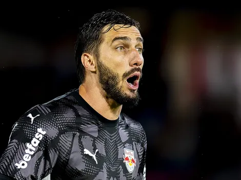 Fiel brinca que o goleiro Cleiton virou "Neuer" contra o Corinthians