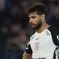 Yuri Alberto vira 'zagueiro' e perde chance incrível em revés do Corinthians