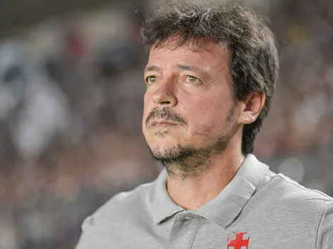 Diniz tem estratégia comprometida por expulsão de Piton, mas Vasco vence o Maricá