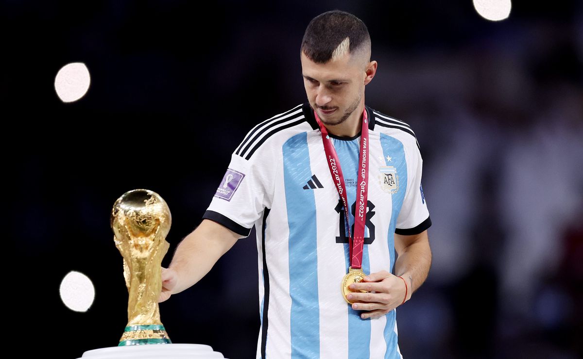 Grêmio fecha acordo por Guido Rodríguez e aceita pagar R$ 18,7 milhões pela liberação no West Ham-ING