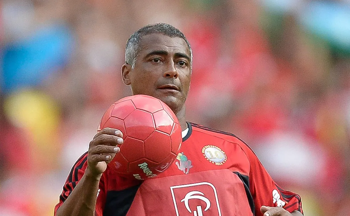 Vai Ajudar: Romário comenta retorno de Paquetá e analisa momento do ataque rubro-negro