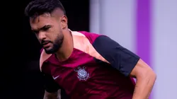 Raniele treina no CT Joaquim Grava, mas ainda demanda cautela - Foto: Agência Corinthians - Rodrigo Coca