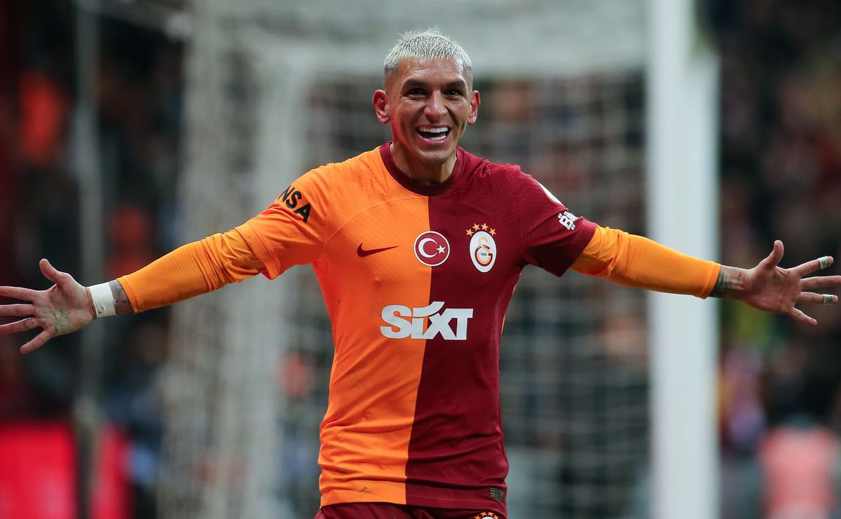 Grêmio olha Lucas Torreira, do Galatasaray, mas negócio depende de outra chegada e decisão final