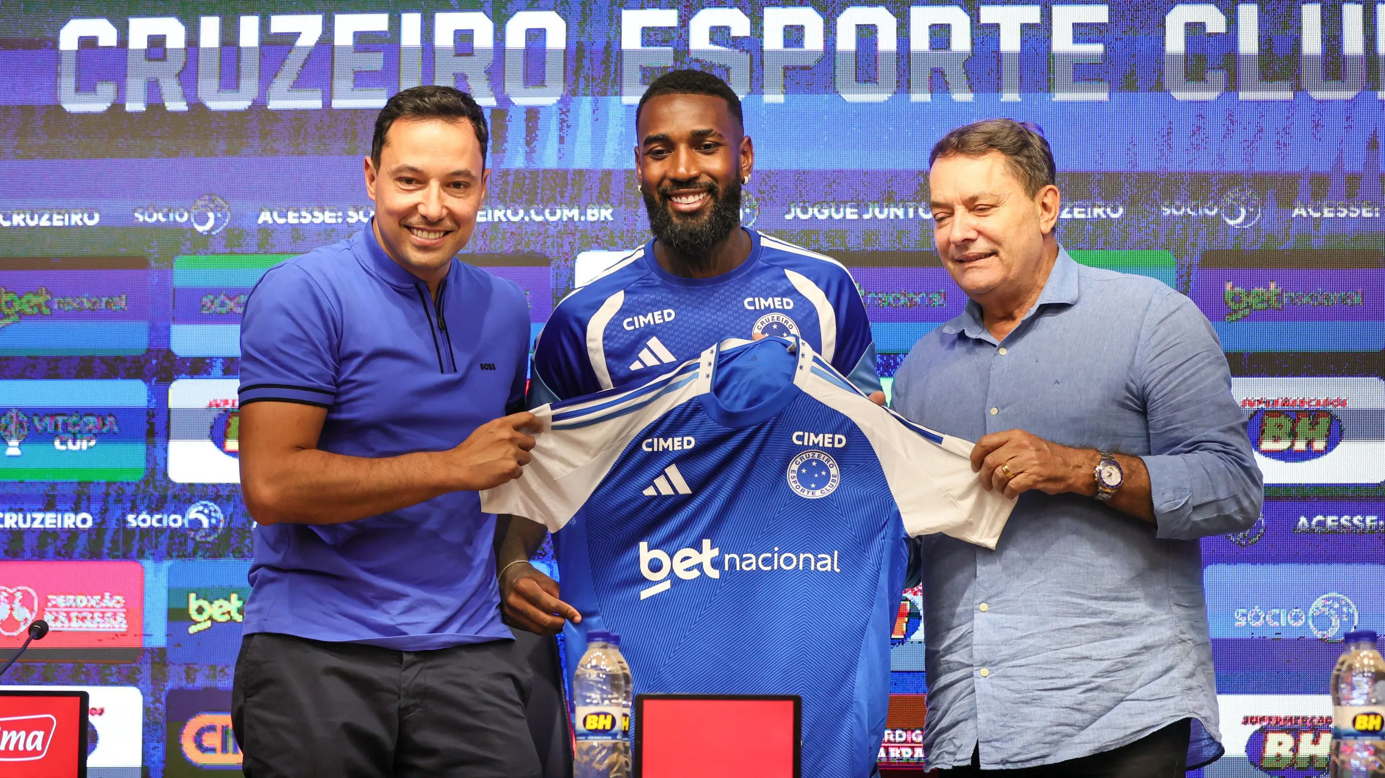 Gerson em apresentação no Cruzeiro. Foto: Gilson Lobo/AGIF