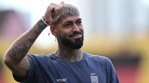 Zagueiro fez ótima temporada – Foto: Marlon Costa/AGIF.
