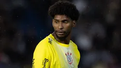 Hugo Souza goleiro do Corinthians durante partida contra o Bragantino no estadio Cicero De Souza Marques pelo campeonato Paulista 2026. Foto: Joisel Amaral/AGIF