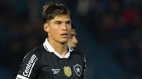 David Ricardo jogador do Botafogo durante partida contra o Bragantino no estadio Cicero De Souza Marques pelo campeonato Copa Do Brasil 2025. Foto: Anderson Romao/AGIF

