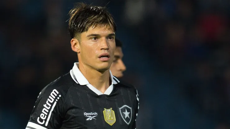 David Ricardo jogador do Botafogo durante partida contra o Bragantino no estadio Cicero De Souza Marques pelo campeonato Copa Do Brasil 2025. Foto: Anderson Romao/AGIF