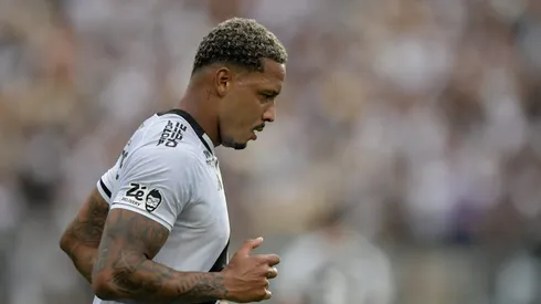 Atacante David perdeu espaço com Diniz e está de saída em definitivo para o Vitória
